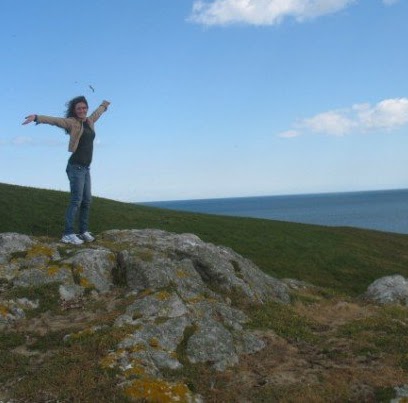 Alicia Howe Photo 13