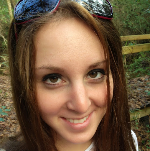 Samantha Robbins Photo 32