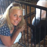 Debbie Schuster Photo 35