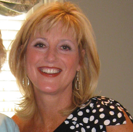 Julie Rich Photo 18