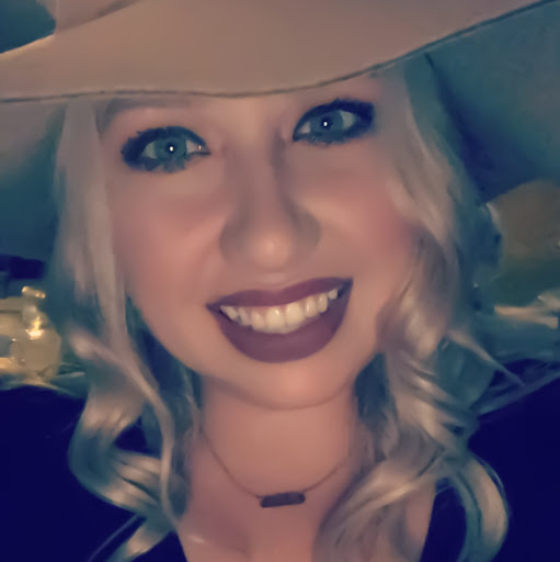 Abigail Smith Photo 18
