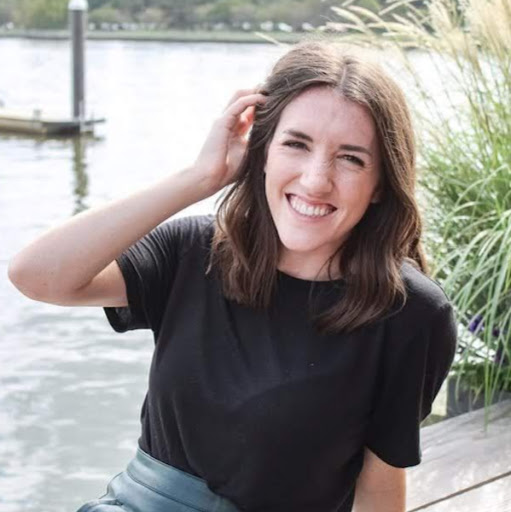 Hannah Young Photo 10