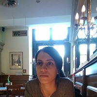 Azita Hosseini Photo 5