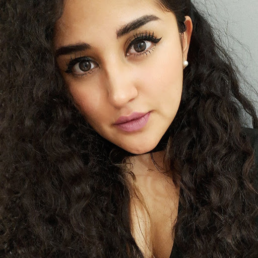 Annette Alvarez Photo 9