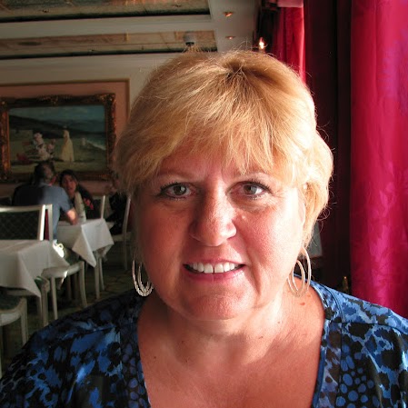 Donna Rhinehart Photo 2