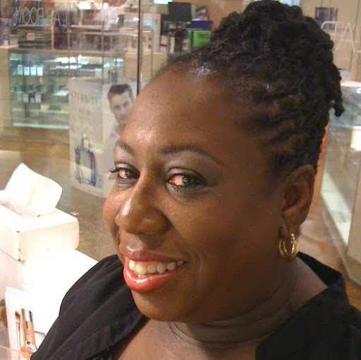 Claudia Fields Photo 15