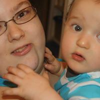 Erica Levesque Photo 14