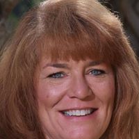 Olivia Young Photo 31