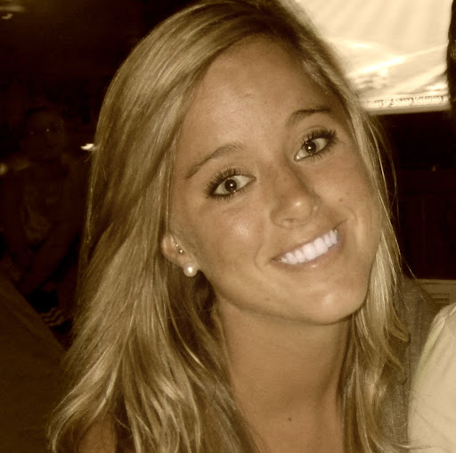 Hailey Thompson Photo 15