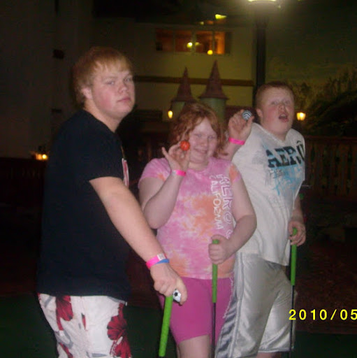 Allyson Cooper Photo 17