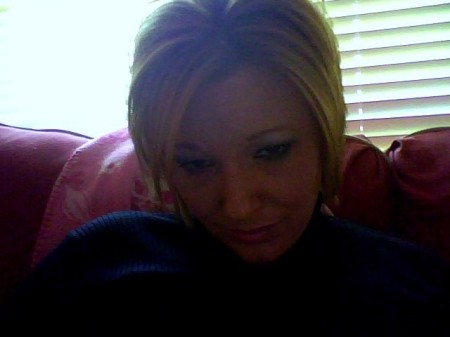 Julie Fuller Photo 9