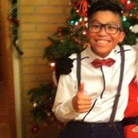 Reyes Aguilar Photo 32