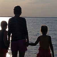 Katherine Regan Photo 23