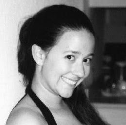 Sarah Wright Photo 39