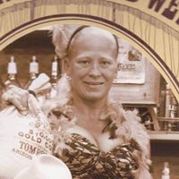 Christine Garland Photo 12