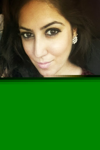 Amna Awan Photo 19