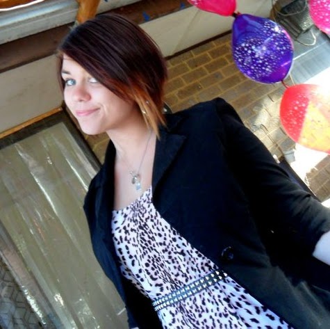 Hayley Rodgers Photo 6