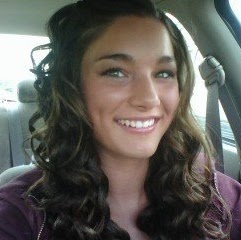 Carly Nichols Photo 3