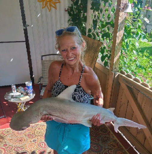 Carla Strong Photo 19