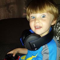 Tracey Yates Photo 11