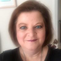 Lynne Campbell Photo 17