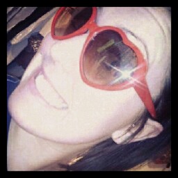 Rebecca Farrell Photo 18