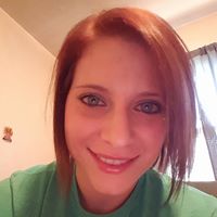 Danielle Clements Photo 32