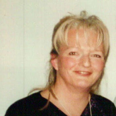 Julie Spellman Photo 16