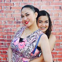 Francine May Photo 4