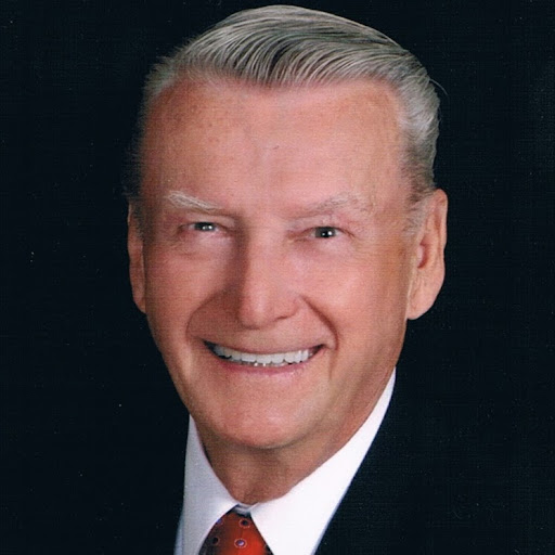 Lester Phillips Photo 17