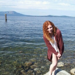 Holly Robinson Photo 11