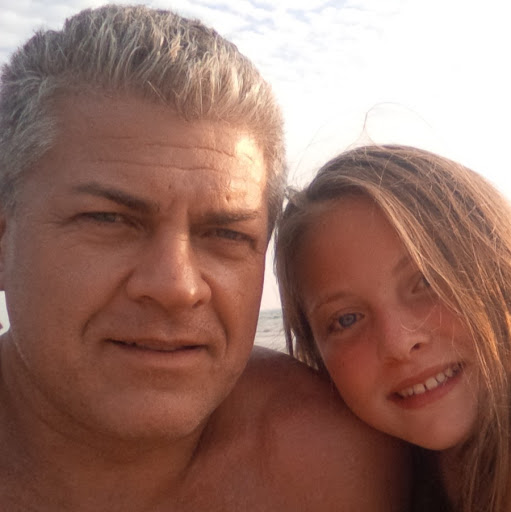 Richard Abbott Photo 20