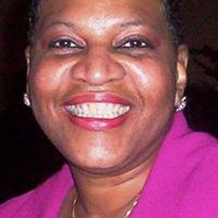 Gloria Thomas Photo 18