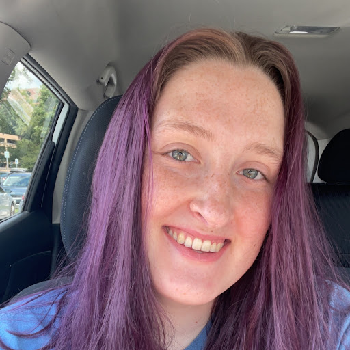 Kelly Simons Photo 27