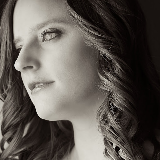 Elizabeth Feldkamp Photo 1
