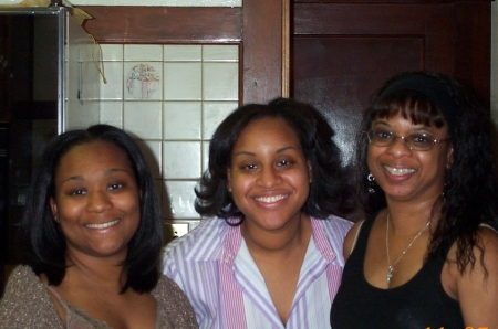 Angela Glass Photo 32