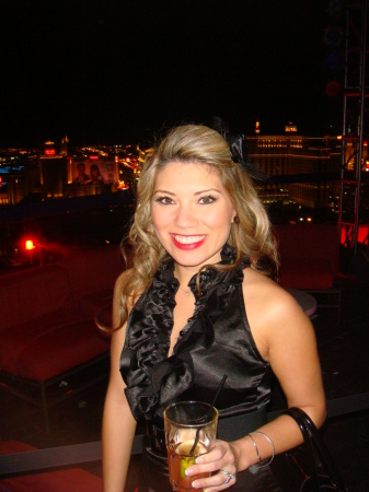 Ana Luna Photo 29