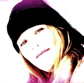 Christie Devine Photo 10