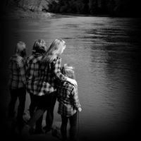 Molly Thayer Photo 14