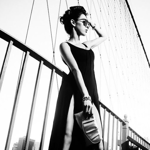 Natalie Morris Photo 14