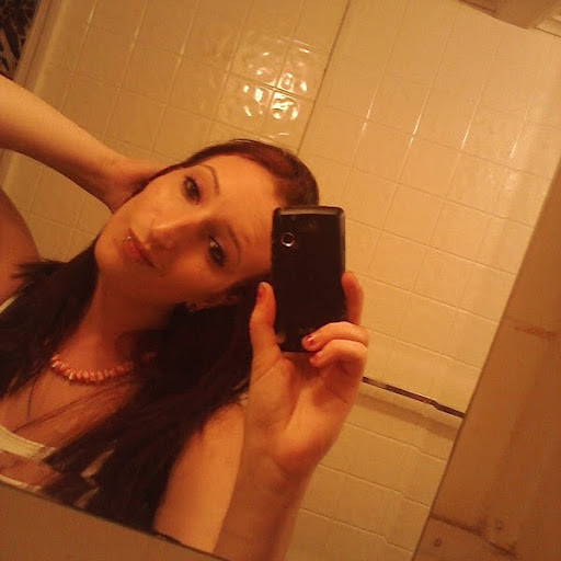 Sara Darby Photo 4