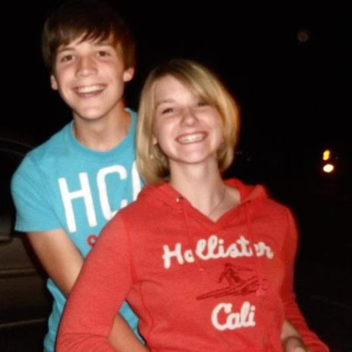 Juliana Walker Photo 27