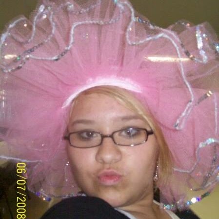 Danielle Moore Photo 9