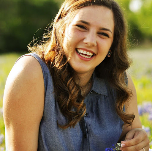 Megan Hunt Photo 25