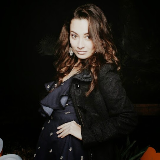 Ana Contreras Photo 11
