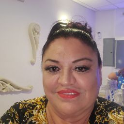 Elizabeth Palacios Photo 11