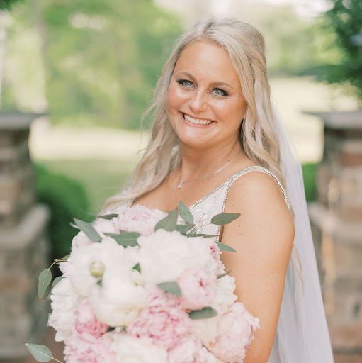 Emily Parrish Photo 12