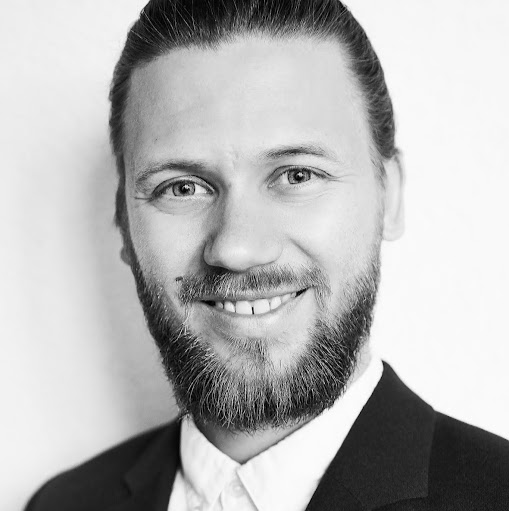 Thomas Stark Photo 44