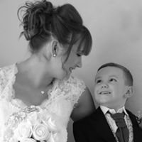 Stacey Calvert Photo 13