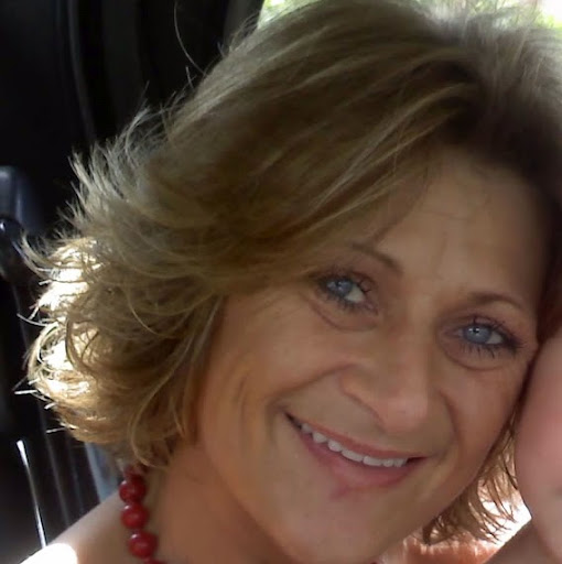 Brenda Gardner Photo 14